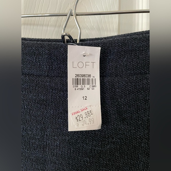 Loft navy NWT skirt. Sz 12 - Picture 2 of 5
